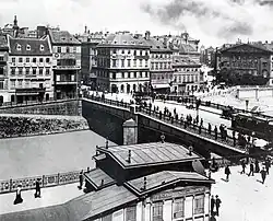 Erste Ferdinandsbrücke und Eingang zur Taborstraße, 1905