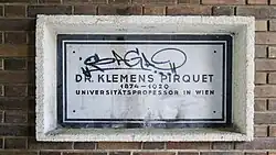 Erinnerungstafel an Klemens Pirqet