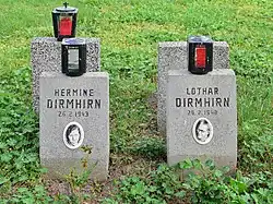 Grab von Hermine und Lothar Dirmhirn in Gruppe 40 im Wiener Zentralfriedhof