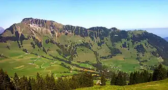 Wiesenberg von der Gummenalp aus gesehen