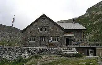 Wildhornhütte im Sommer