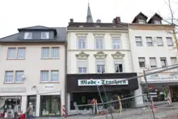 Frontansicht des Gebäudes Wilhelmstraße 12 (Mitte)