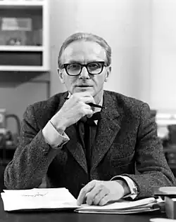 14. April: William Lipscomb (etwa 1980)