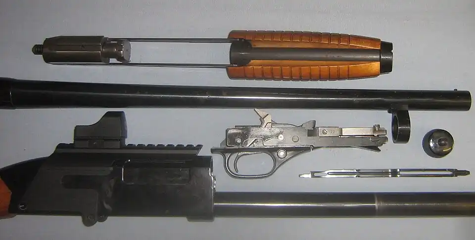 Teilzerlegte Winchester Model 1300