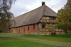 Wohn/- Wirtschaftsgebäude