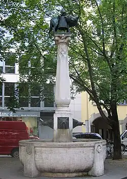 Der Wolfsbrunnen am Kosttor