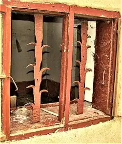 Wolfsgitter am Küchenfenster