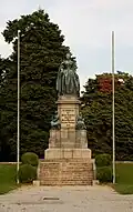 Denkmal für Maria Theresia im Akademiepark in Wiener Neustadt