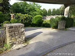 Südlicher Zugang 51°&nbsp;15′&nbsp;57,2″&nbsp;N, 7°&nbsp;12′&nbsp;20,2″&nbsp;O51.2658857.205621