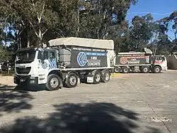 Iveco ACCO mit Kabine auf Basis des Iveco Stralis