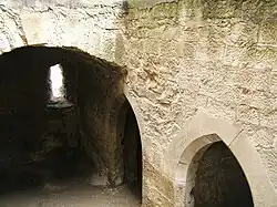 Anschluss des Nischengewölbes an die Kellerwand