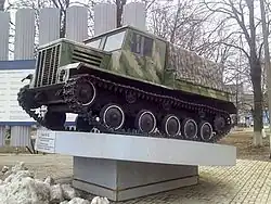 Militärische Zugmaschine Ja-12, ab 1945 in Mytischtschi gebaut