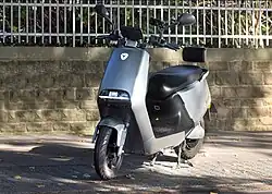 Yadea G5, Frontansicht