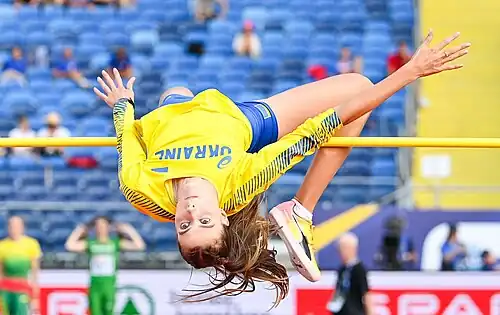 Hochsprungsiegerin Jaroslawa Mahutschich überquert die Hochsprunglatte.