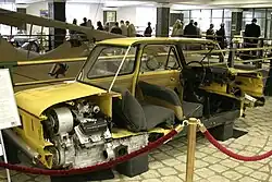 Halbierter SAS-968М in einem Museum