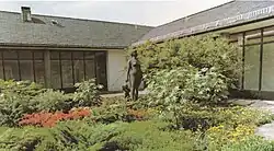 Innenhof des Instituts für kortiko-viszerale Pathologie und Therapie in Berlin-Buch