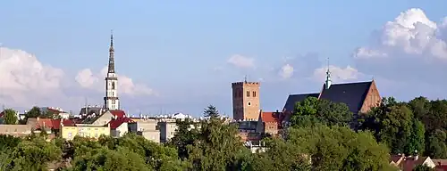 Stadtpanorama mit der Annakirche (rechts)