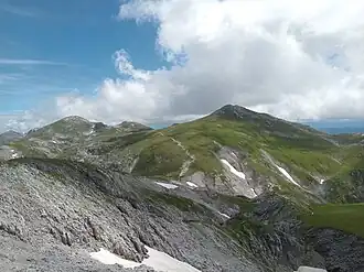 Blick vom Hochwart nach Osten über das oberste Rauchtal auf den Zagelkogel (rechts), links anschließend G'hacktkogel und Hochschwab