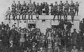 Die Besatzung des Panzerzug Reduta Ordona