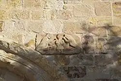 Relief über dem rechten Zwickel des Südportals