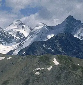 Der Große Eiskogel in der Bildmitte, links der Zebrù, rechts die Thurwieserspitze