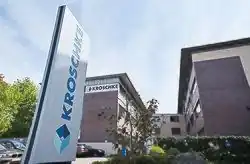 Außenansicht des Gebäudes der Kroschke Gruppe in Ahrensburg