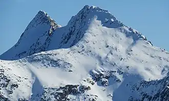 Zuckerhütl mit Nordwand (links) und Pfaffenschneide (rechts)