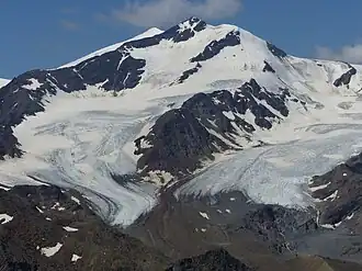 Die Zufallspitzen von der nordöstlich gelegenen Vorderen Rotspitze, links vom Hauptgipfel schaut der Monte Cevedale hervor