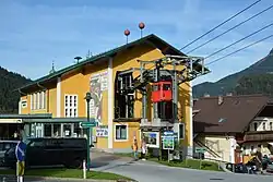 Talstation der Zwölferhorn-Seilbahn (Zweiseil-Umlaufbahn) (1957–2020)