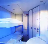 Economy-Abteil 2. Klasse im Unterdeck