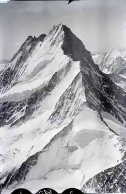 Nässihorn rechts unterhalb des Schreckhorns